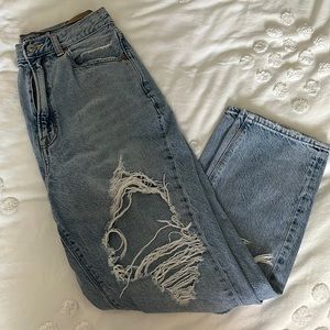 American Eagle high rise light wash jeans size 8 short